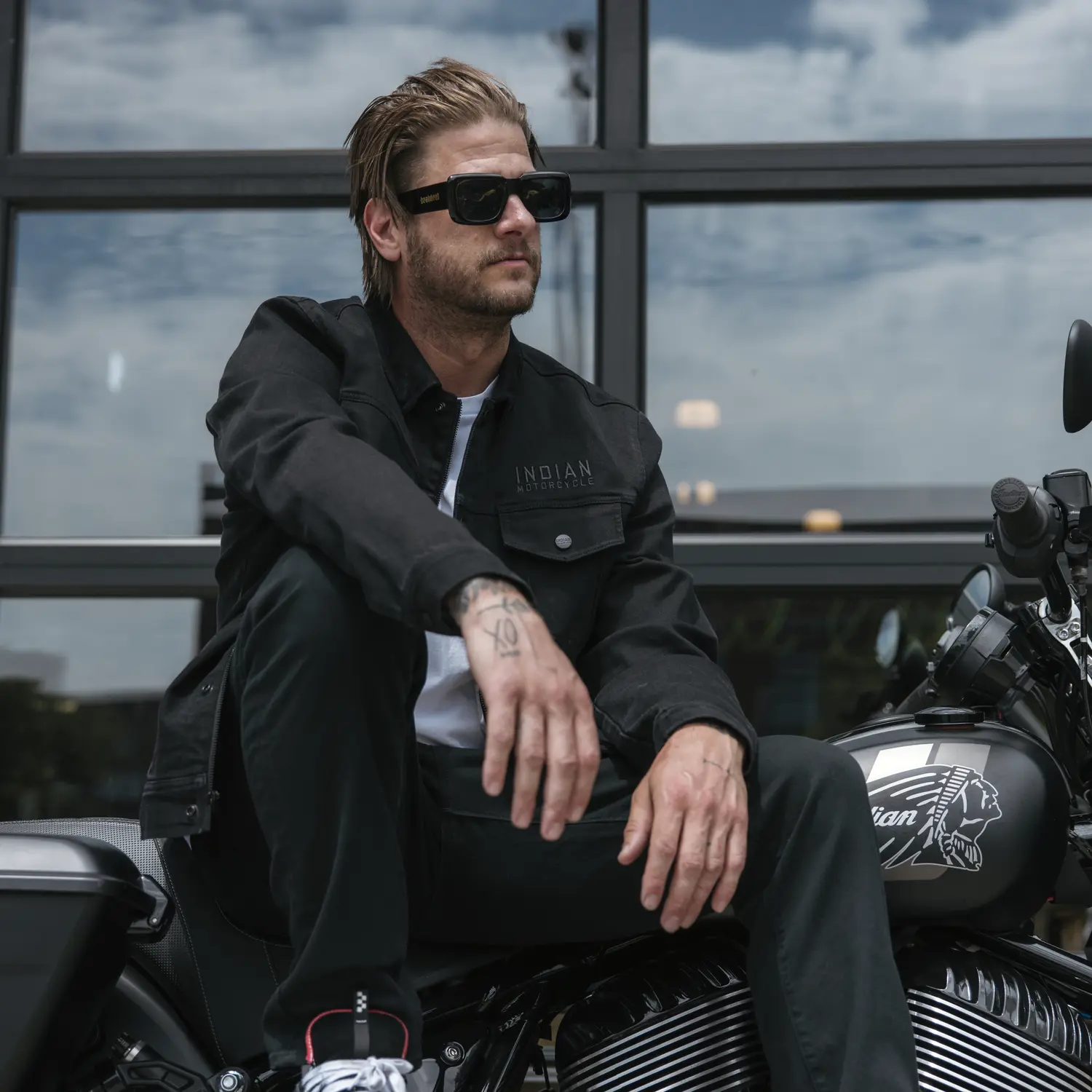 Indian インディアンモトサイクル Gジャン M デニムジャケット Men