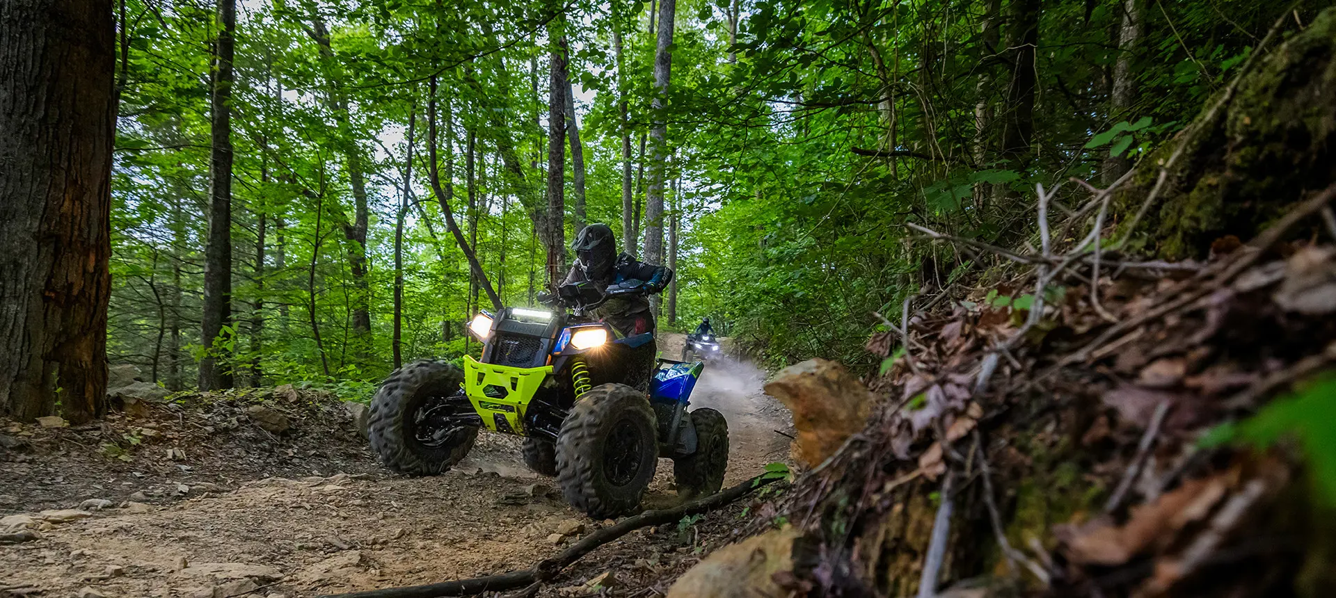 Sportsman XP 1000 S in a trail road