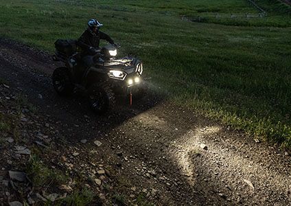 Polaris sportsman 850 avec option d’éclairage Pro Armor