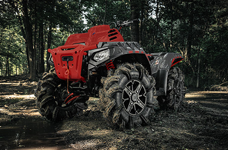 center mounted mud bar and 3,500 lb polaris HD winch on the polaris sportsman high lifter