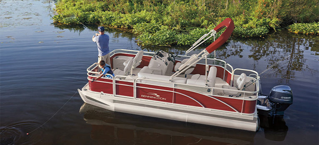 Pic of people enjoying their boat