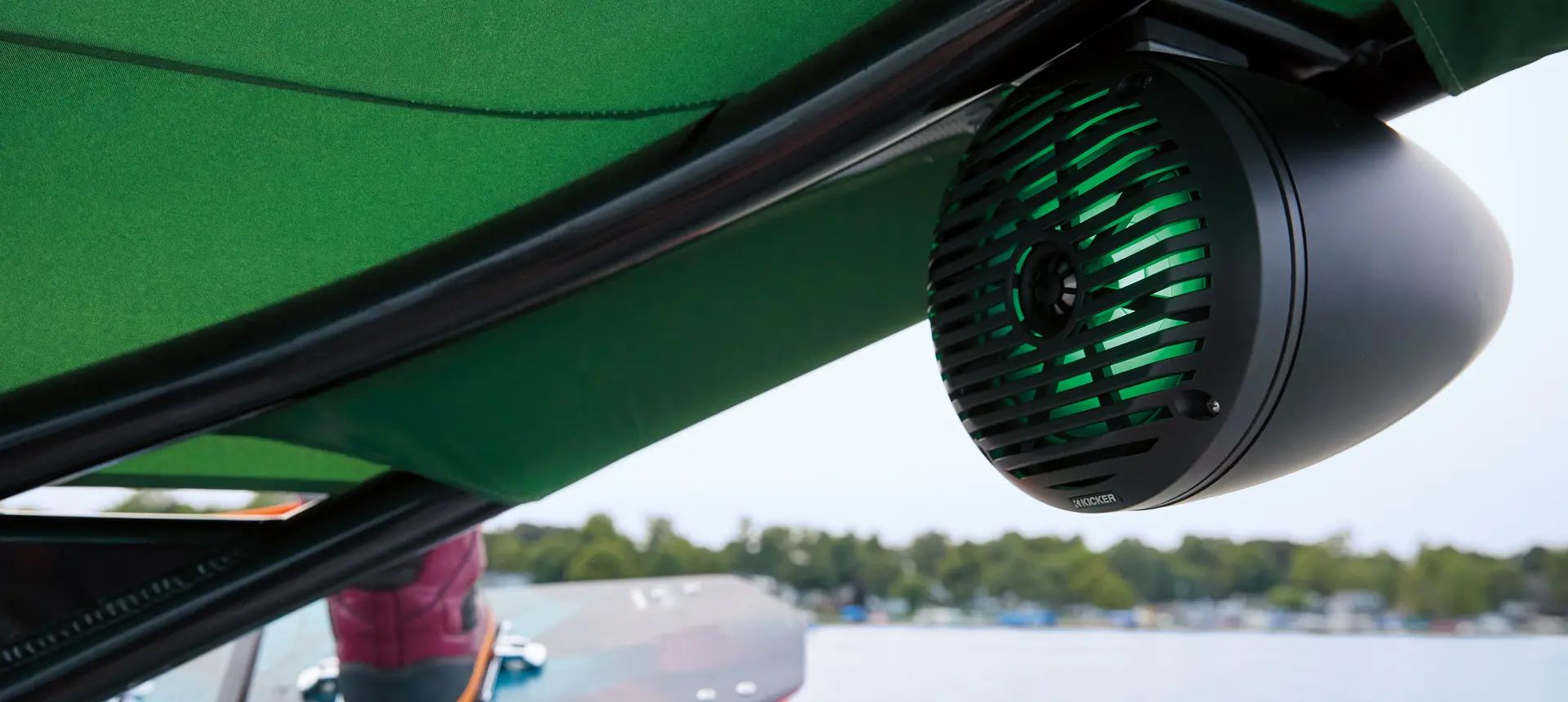 tower speakers on a Bennington LX pontoon