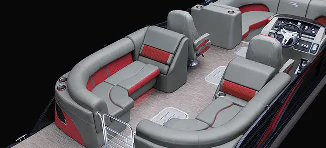 aerial view of the furniture layout in the stern
