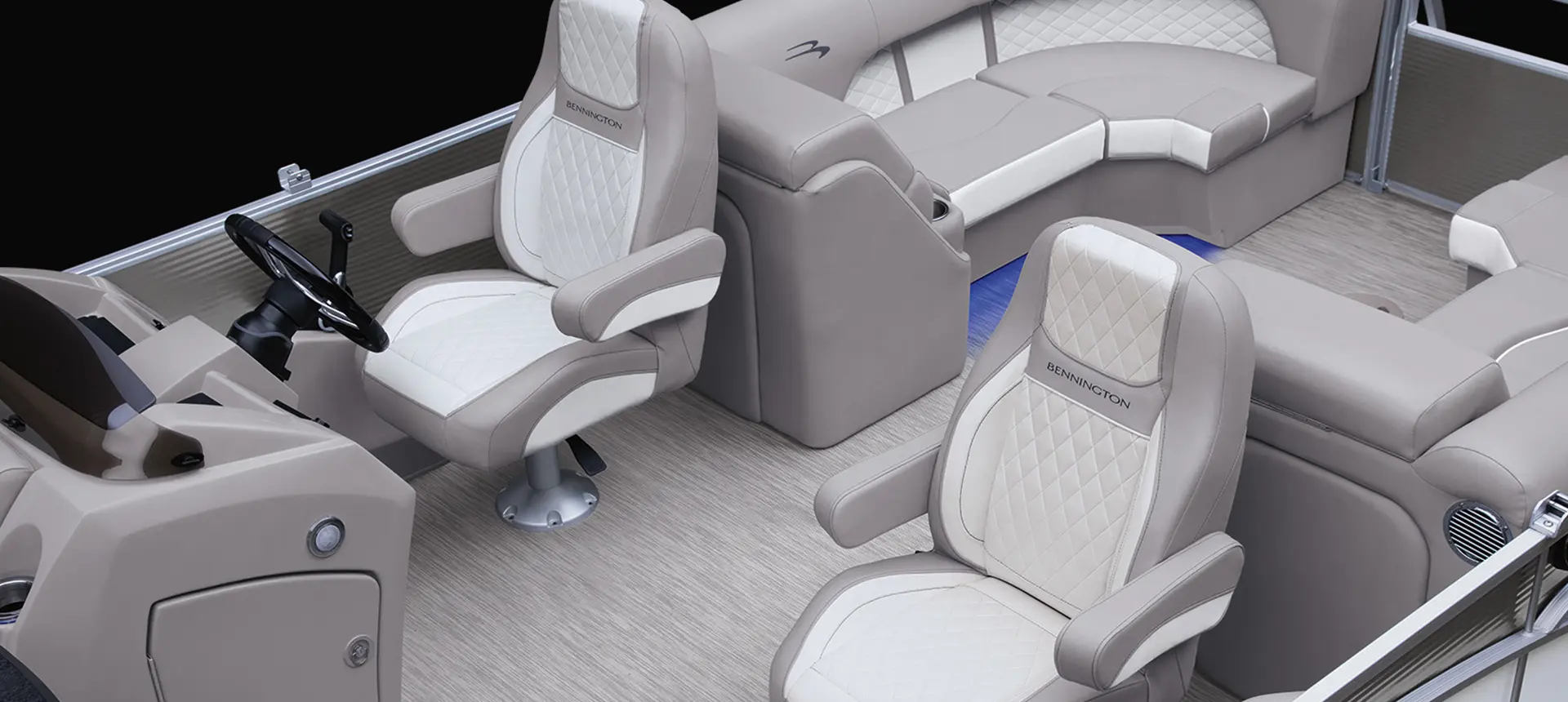 co-captain's chairs on a bennington l pontoon boat with quad bench floor plan