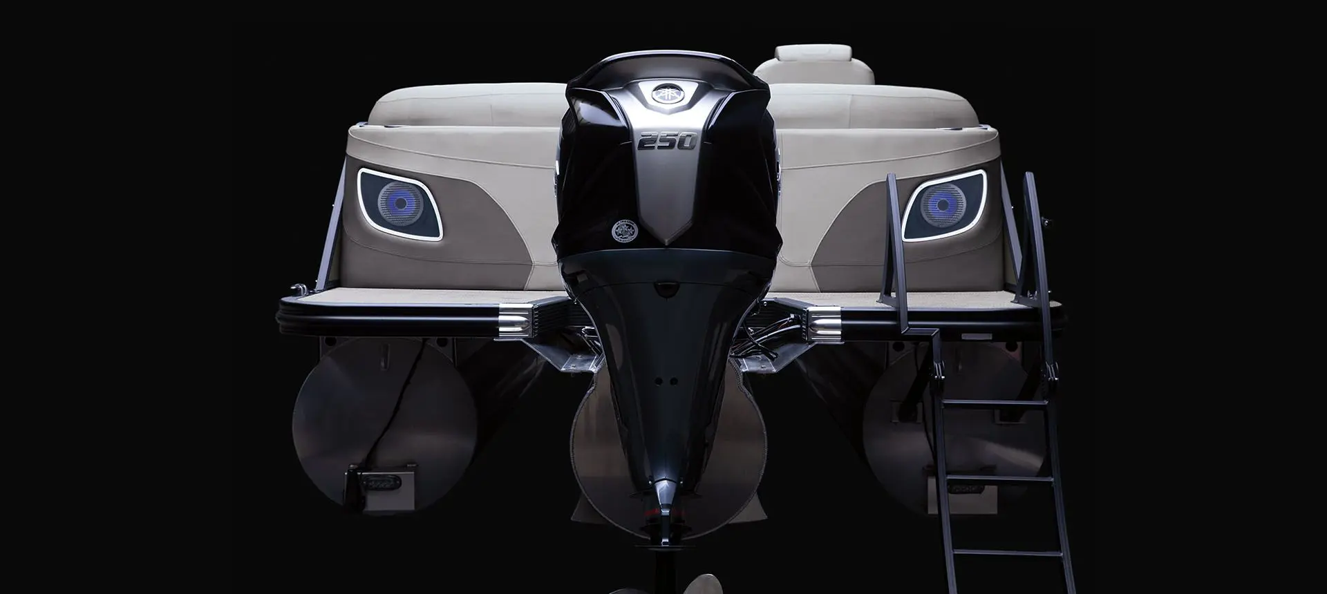view of the motor and stern on a bennington lx pontoon boat