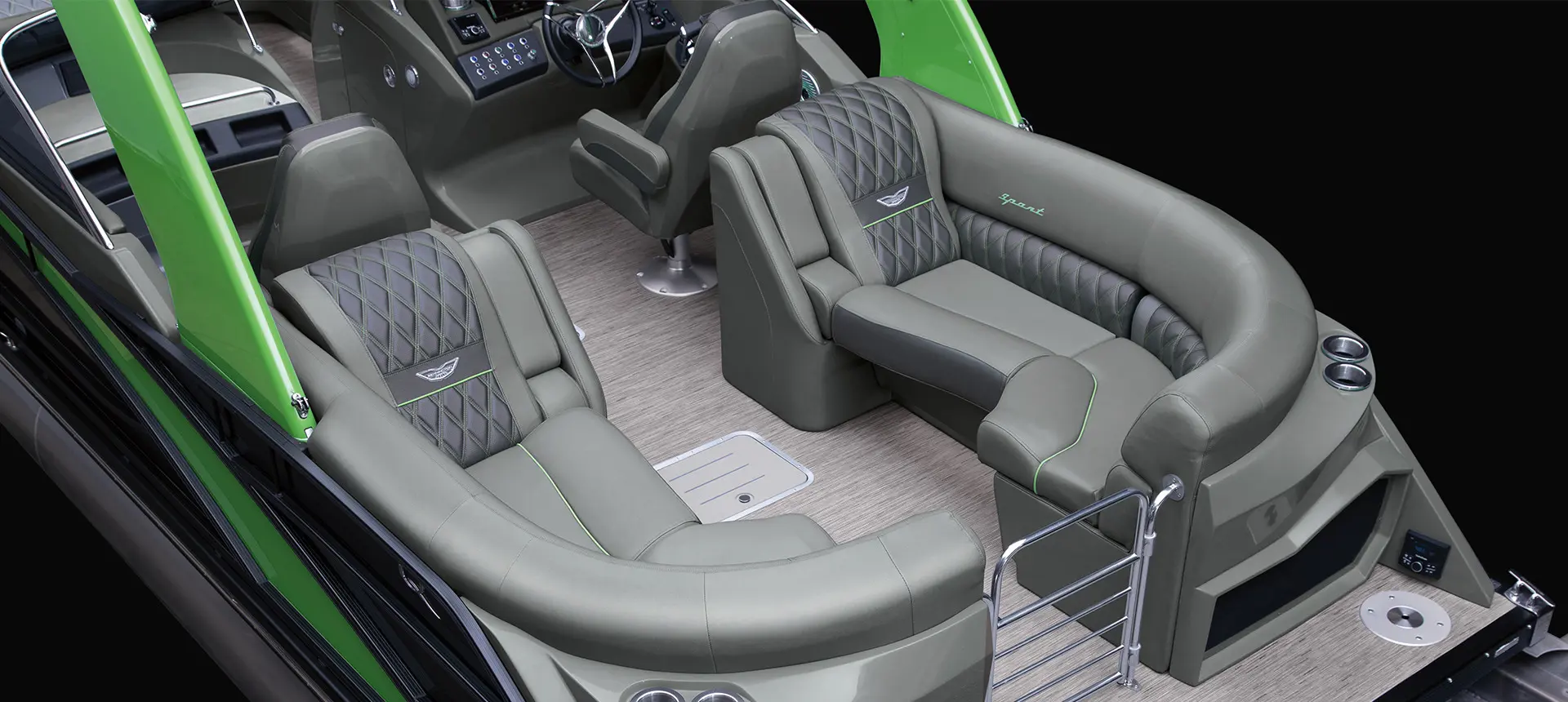 stern seating on a bennington q pontoon boat with quad bench floor plan