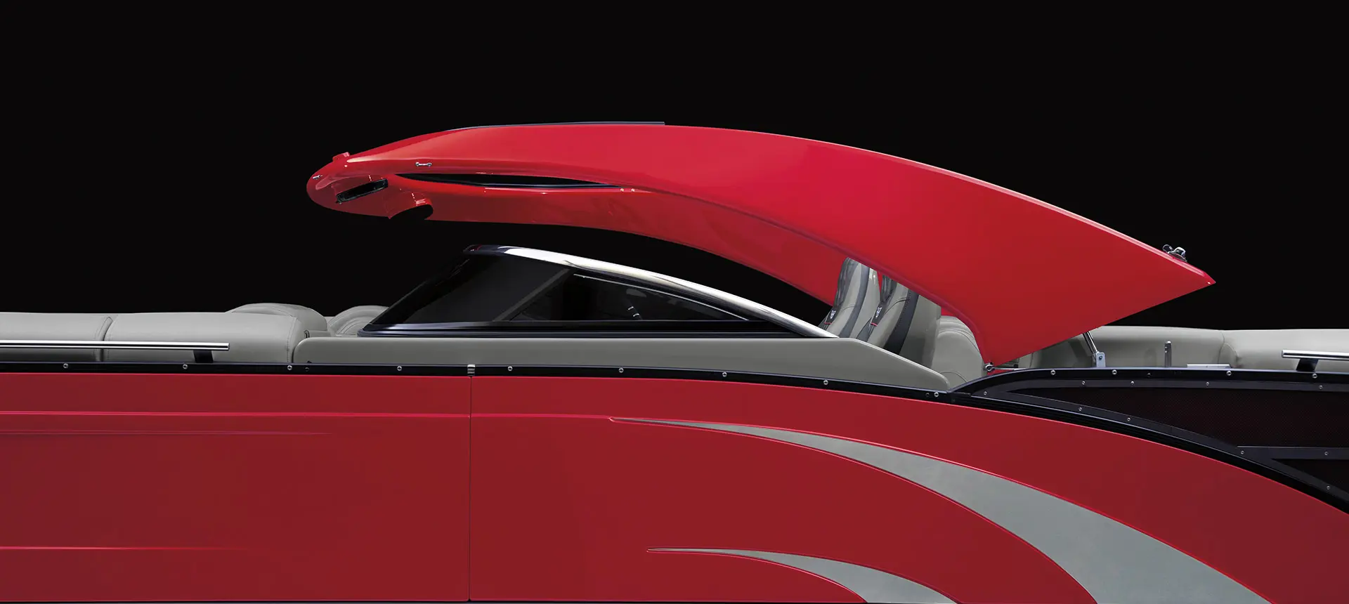 close up of the folding arch on a bennington qx pontoon boat