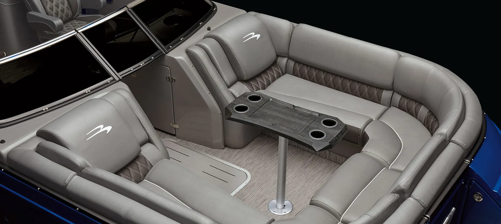 bow seating and table on a Bennington QX pontoon