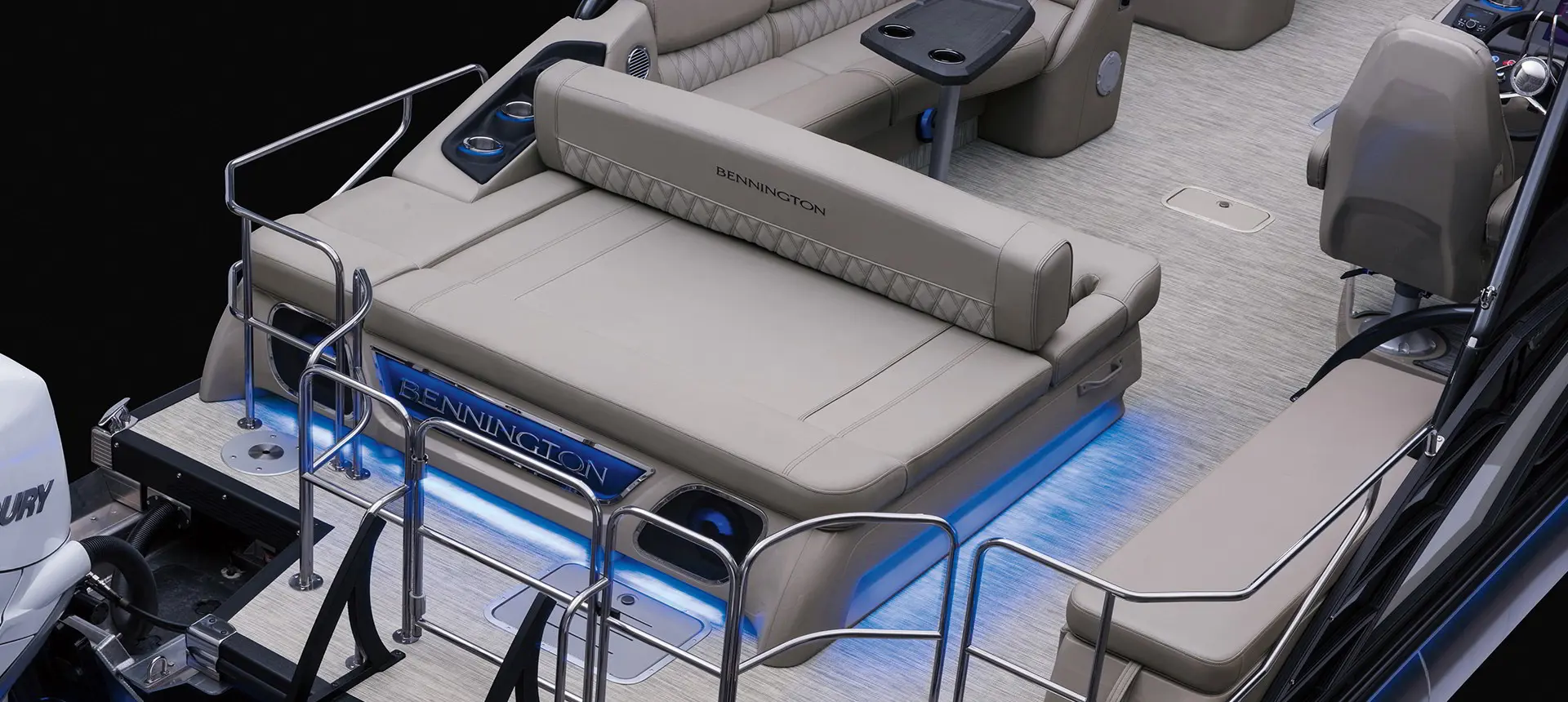 swingback seat with customized illumination on a Bennington R pontoon