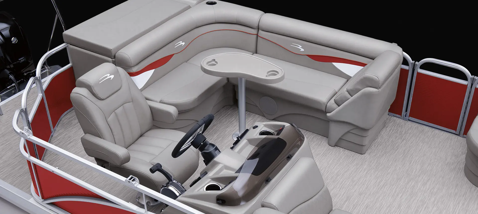 captain's chair and l-bench seat on a Bennington SV pontoon boat