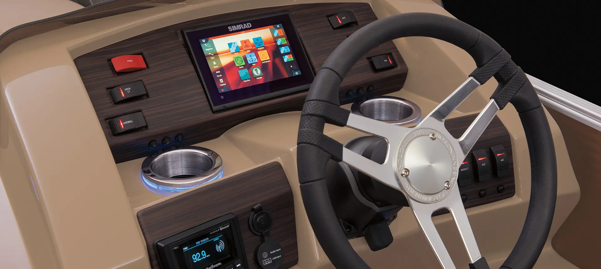 closeup of the steering console on a Bennington SX pontoon boat