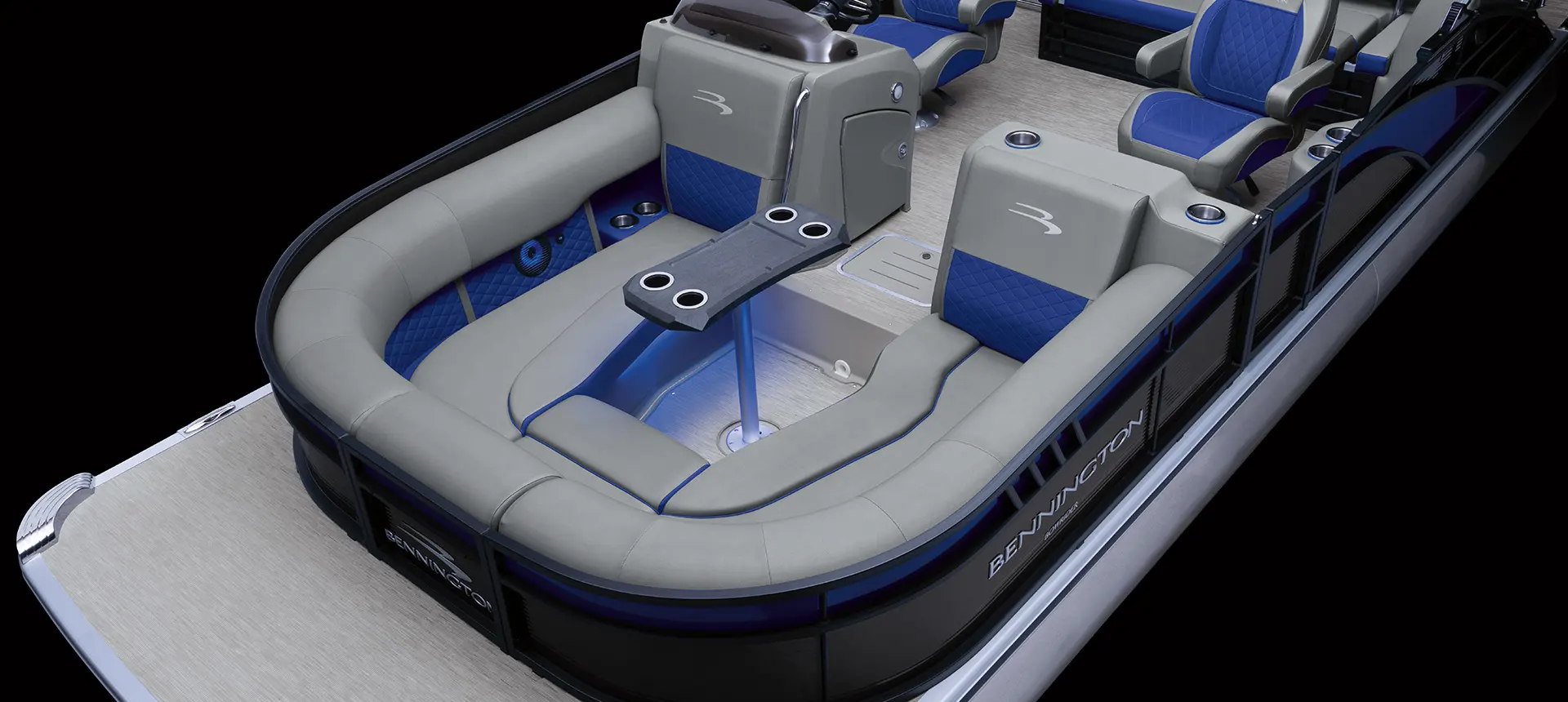 bow seating on a bennington l bowrider pontoon boat with swingback floor plan