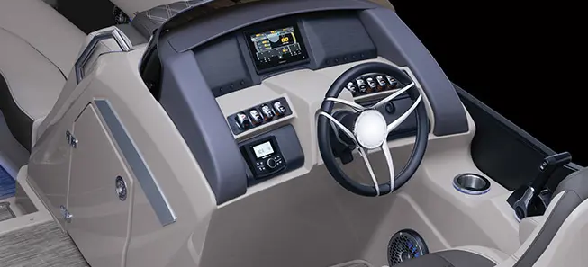 aerial view of the helm on a Bennington R Bowrider Pontoon Boat