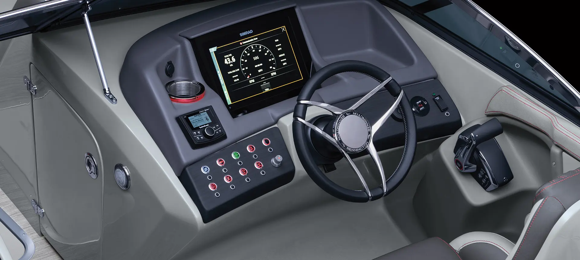 steering wheel and helm on a Bennington R pontoon