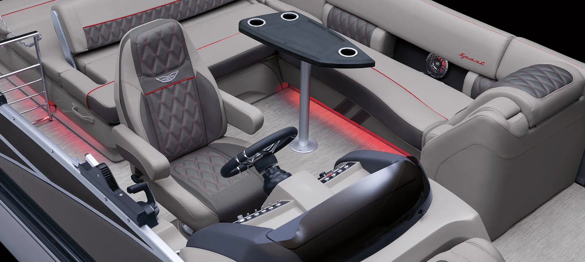 captain's chair and stern seating on a bennington rx sport pontoon boat with swingback floor plan