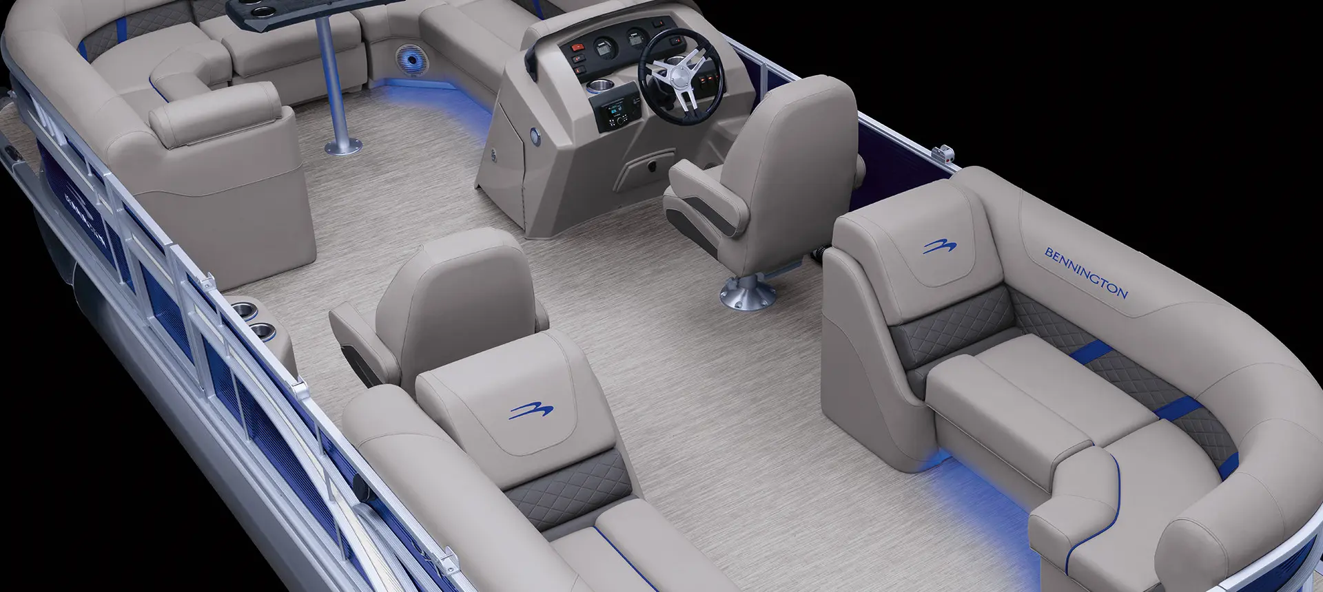 stern seating on a bennington sx pontoon boat with quad bench floor plan
