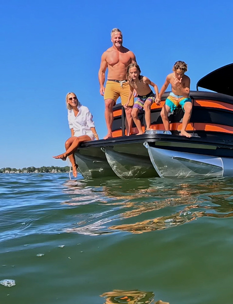 11 Reasons to Purchase a Bennington Pontoon Boat