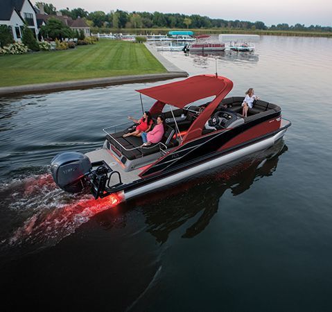 Bennington Luxury Cruising pontoon boat.