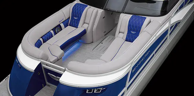 Overhead view of the bow seating on a Bennington Q Line pontoon boat.
