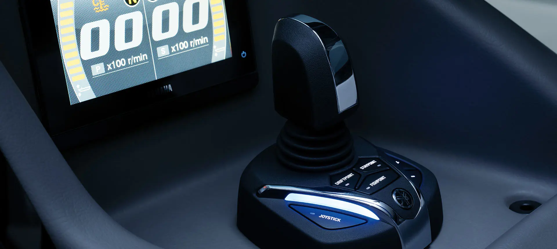 Joystick on the captain's helm of a Bennington QX Line pontoon boat.
