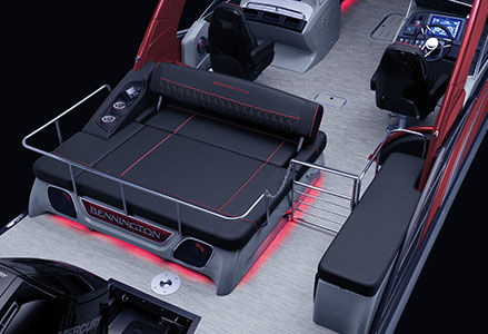 Bennington QX Line pontoon boat with Swingback layout.