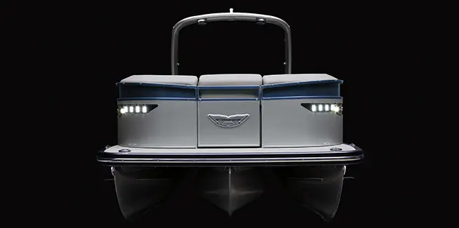 Bow focused view of a Bennington RX Sport pontoon boat.