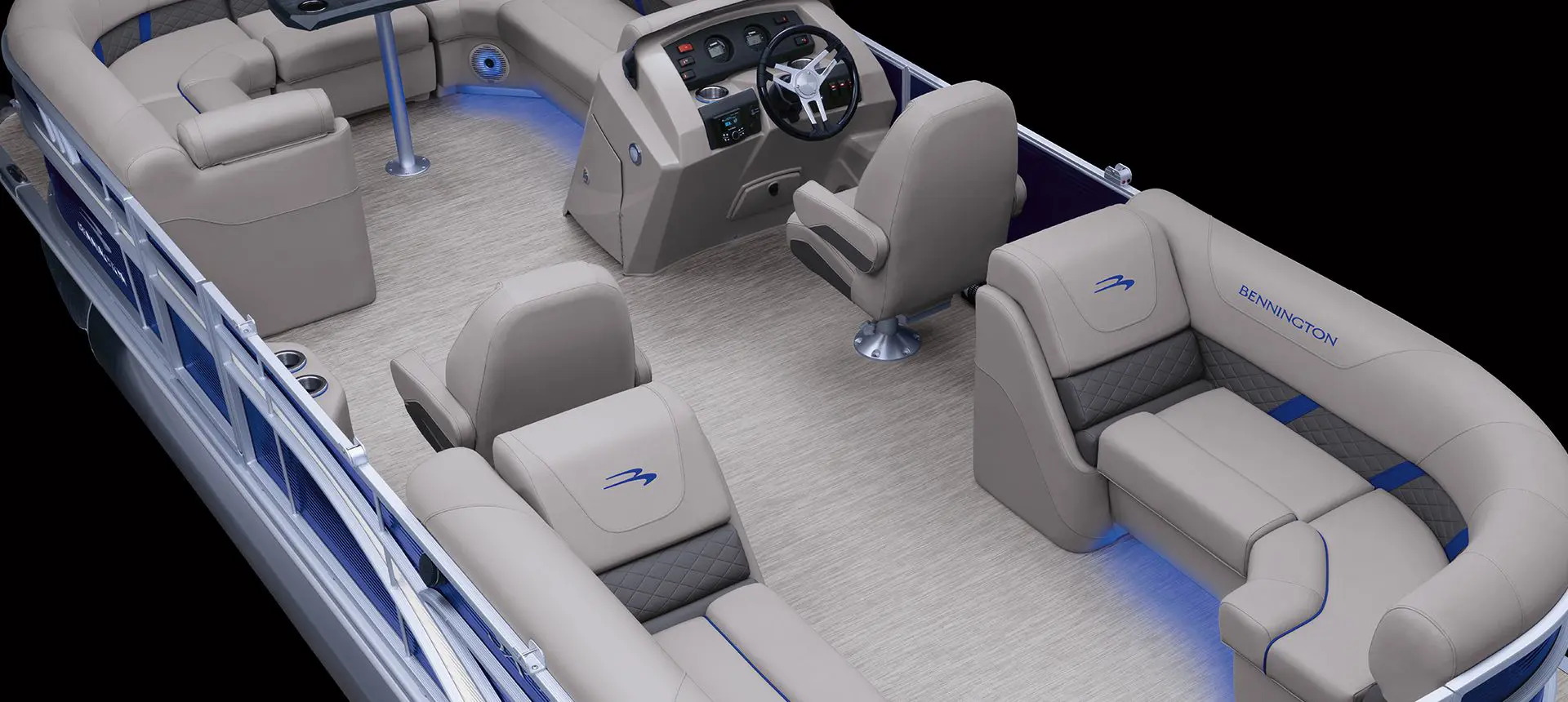 Aerial view of the stern seating on a Bennington SX Line pontoon boat with Quad Bench layout.