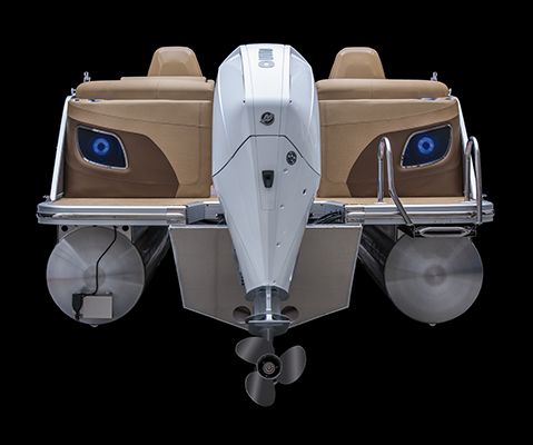 The V-Hull on a Bennington Bowrider pontoon boat.
