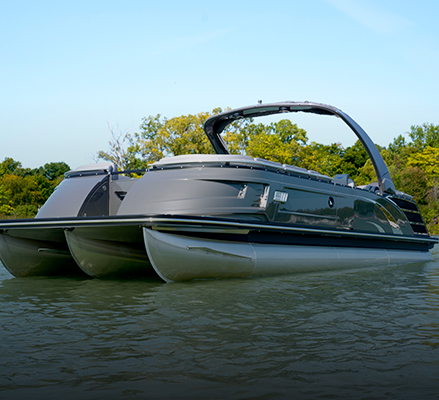 Explore Q Series Pontoons & Tritoons.