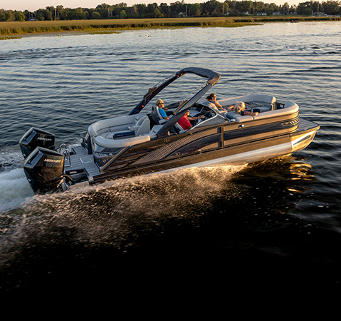 Premium Cladded Aero Arch on a Bennington pontoon boat.