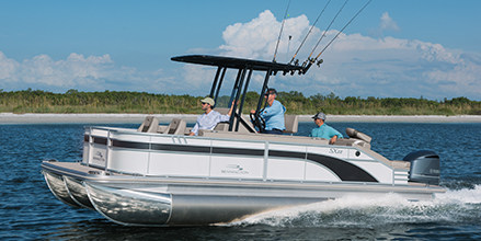 Prepare for Fishing on a Pontoon Boat | Bennington Prepare for Fishing on a Pontoon Boat | Bennington