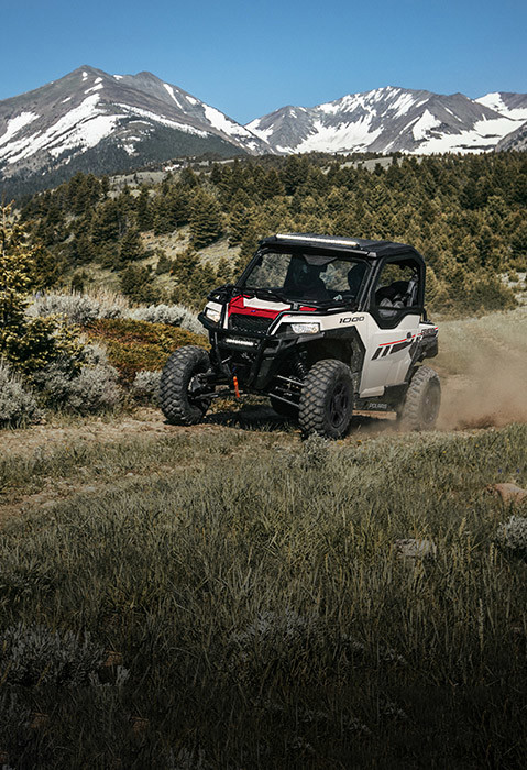 Mastering Snowy Roads: Performance Tires Guide