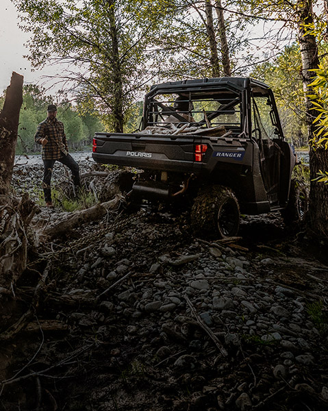 Polaris RANGER: UTVs (Utility Task Vehicles) EN-CA