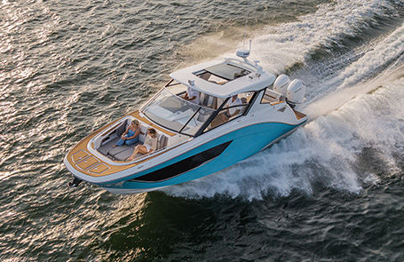 Hurricane Sundeck 3200 Named 2025 Top Product