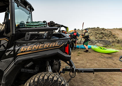 Polaris GENERAL XP 1000 with Rhino-Rack storage installed