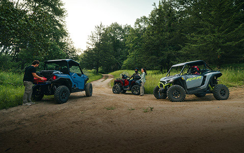 Compare GENERAL 1000 with other Polaris Off-Road models.