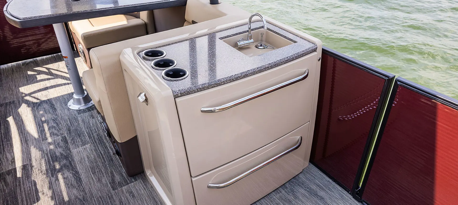 wash station on a godfrey aquapatio sundeck pontoon