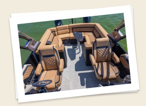 floor layout on a godfrey aquapatio windshield pontoon