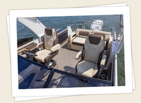 wrap around windshield on a godfrey sanpan windshield pontoon