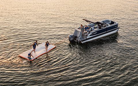 Entertainment Pontoon Boats & Party Barges