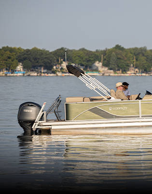 Ski tow bar on a Godfrey Sweetwater Special Edition pontoon.