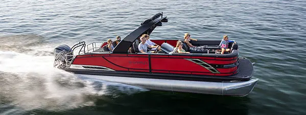 Sanpan 2700 SFLC with Crimson Exterior
