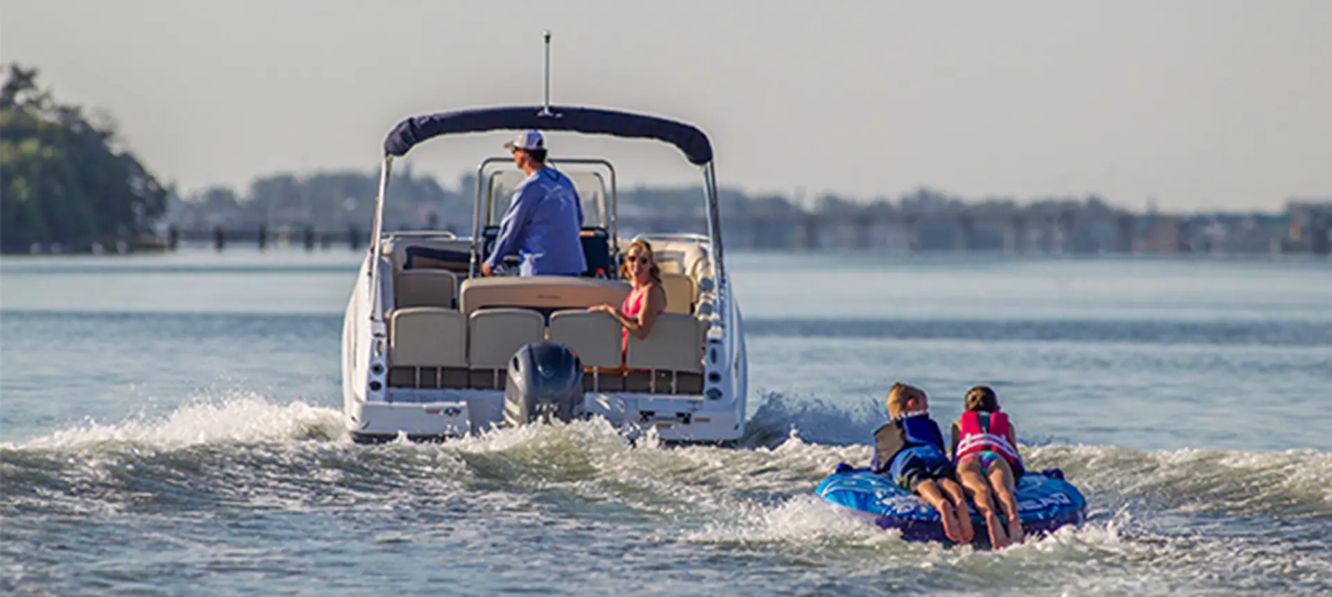 Specs: Center Console 19 OB | Hurricane Deck Boats