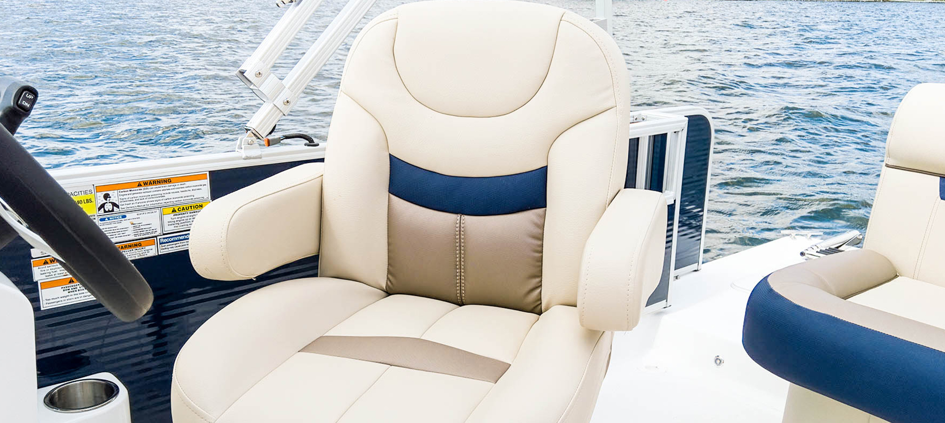 Specs FunDeck 226F OB Hurricane Deck Boats
