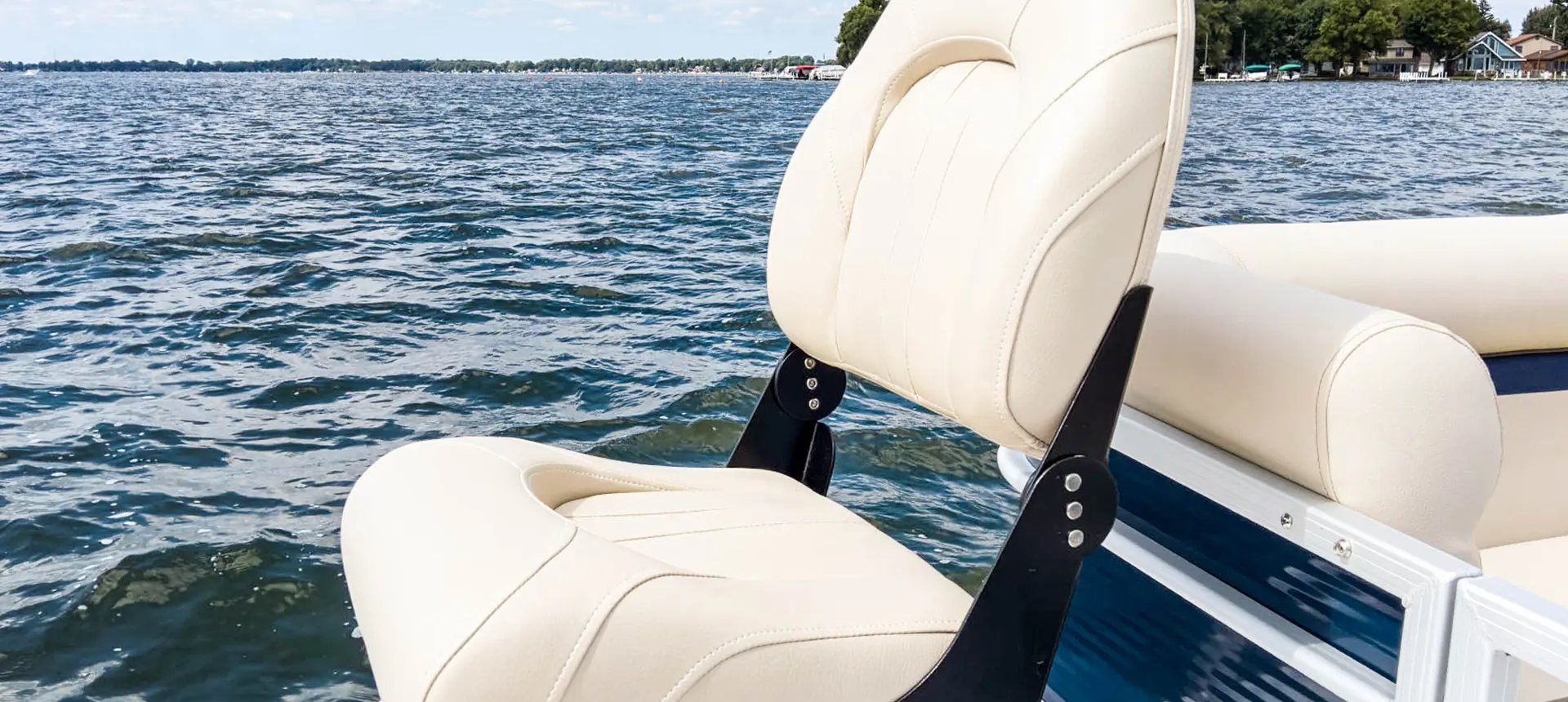 Specs FunDeck 226F OB Hurricane Deck Boats