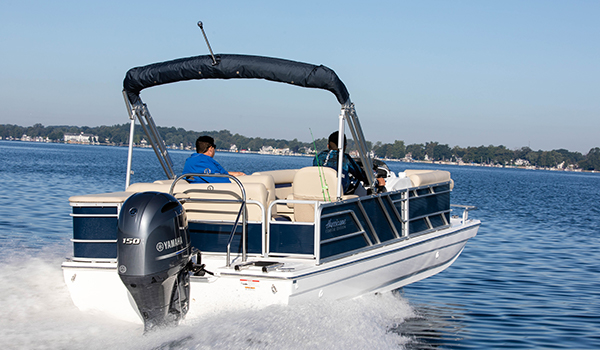 Specs: FunDeck 226F OB | Hurricane Deck Boats