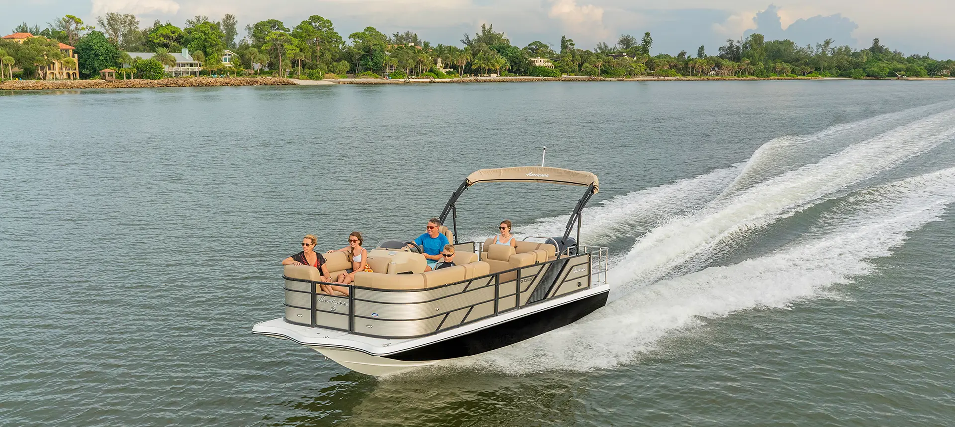 Specs FunDeck 236 SFL OB Hurricane Deck Boats