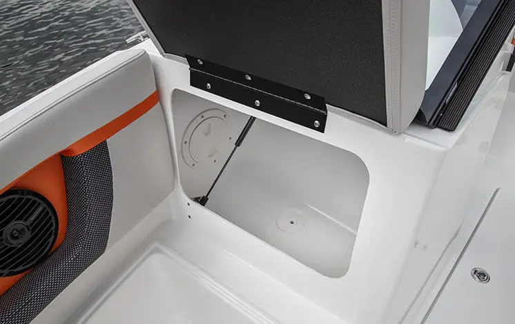 Sportdeck outboard
