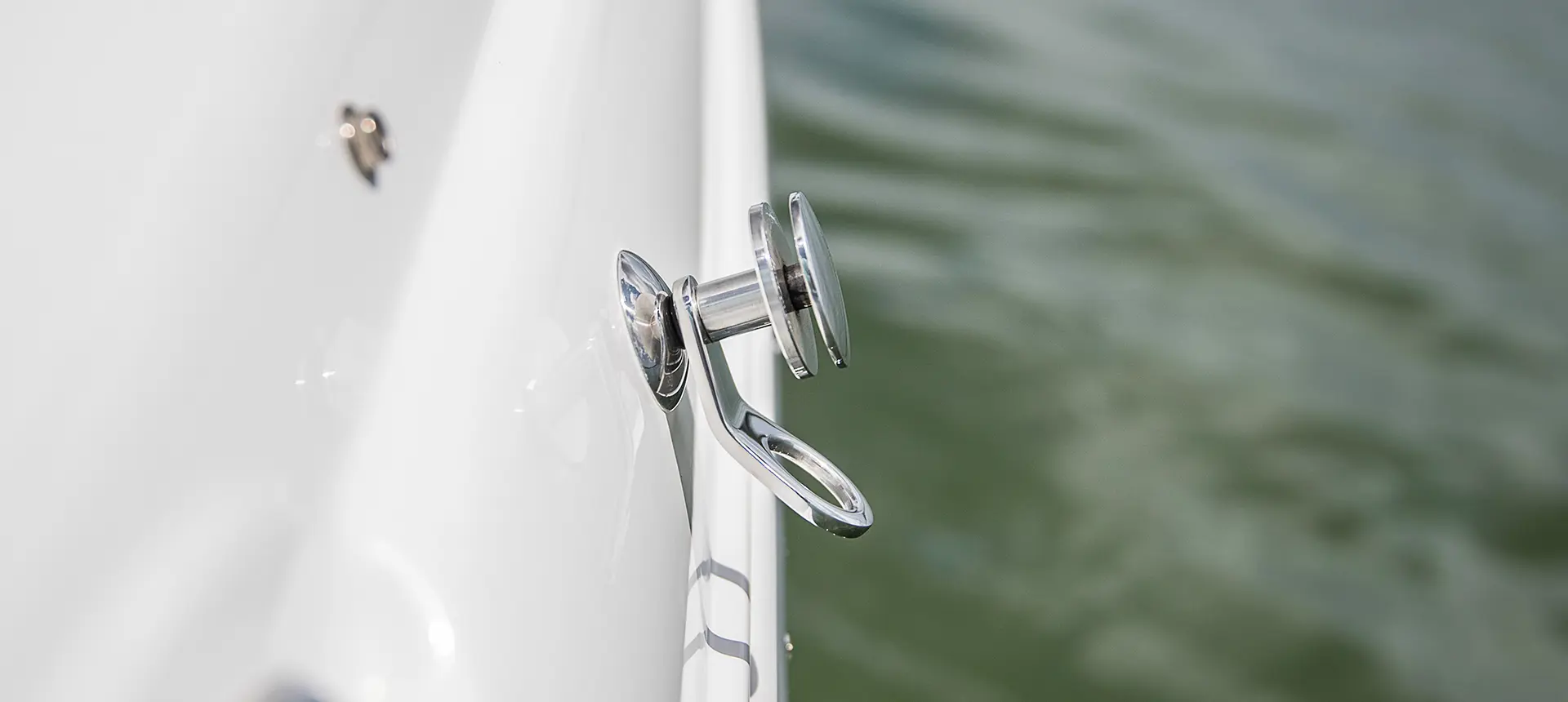 boat hooks on a hurricane sundeck 2200 DC OB deck boat