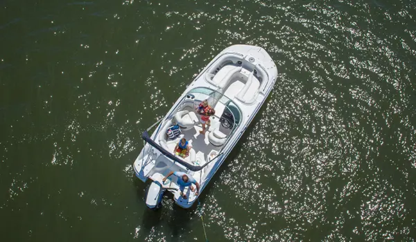 aerial view of a hurricane sundeck 2200 DC OB deck boat